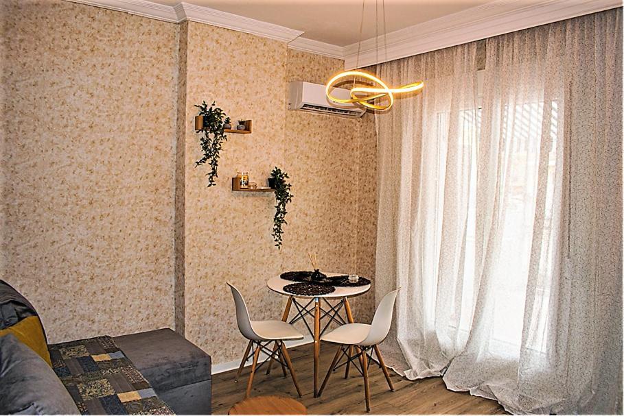 Kassandrou Suite Hot Tub-Jakuzzi - 2 Bedrooms - Big Balcony - Center テッサロニキ エクステリア 写真